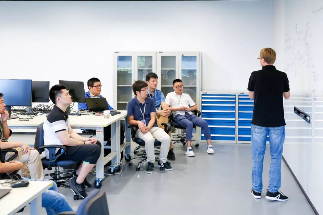 探索智能未來 7月31日微軟人工智能與物聯(lián)網(wǎng)實驗室開放日，邀您共赴技術(shù)研發(fā)新前沿